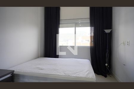 Suíte de apartamento para alugar com 2 quartos, 175m² em Saco Grande, Florianópolis