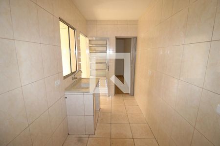 Cozinha de apartamento para alugar com 1 quarto, 40m² em Parque Peruche, São Paulo