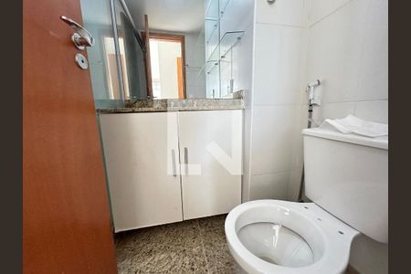 Banheiro da Suíte de apartamento à venda com 2 quartos, 56m² em Méier, Rio de Janeiro