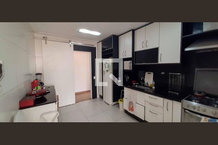 Apartamento à venda com 110m², 3 quartos e 1 vaga Apartamento à venda com 110m², 3 quartos e 1 vagaCozinha