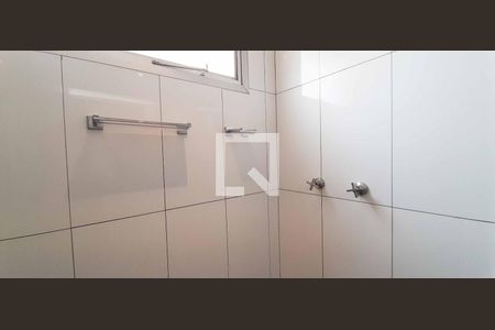 Apartamento à venda com 110m², 3 quartos e 1 vaga Apartamento à venda com 110m², 3 quartos e 1 vagaBanheiro da Suíte