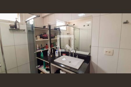 Apartamento à venda com 110m², 3 quartos e 1 vaga Apartamento à venda com 110m², 3 quartos e 1 vagaBanheiro Social