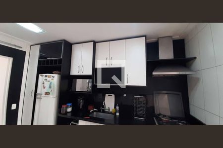Apartamento à venda com 110m², 3 quartos e 1 vaga Apartamento à venda com 110m², 3 quartos e 1 vagaCozinha