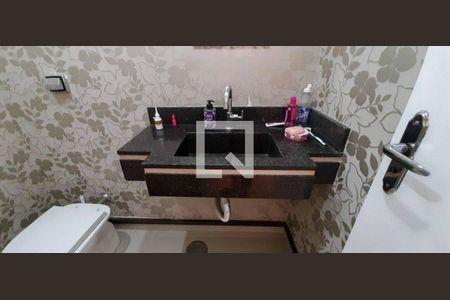 Apartamento à venda com 110m², 3 quartos e 1 vaga Apartamento à venda com 110m², 3 quartos e 1 vagaLavabo