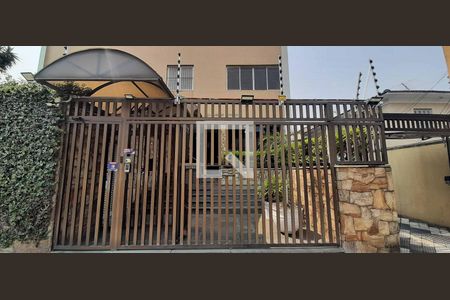 Apartamento à venda com 110m², 3 quartos e 1 vaga Apartamento à venda com 110m², 3 quartos e 1 vagaFachada e portaria