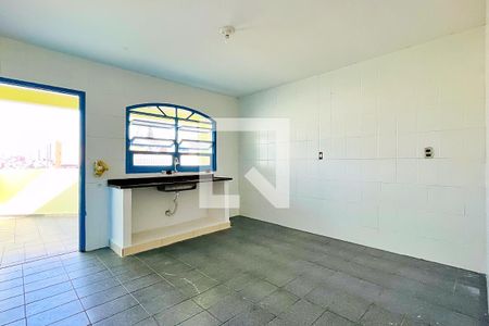 Cozinha de casa à venda com 2 quartos, 120m² em Jardim Dourado, Guarulhos