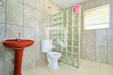 Banheiro 1 de casa à venda com 2 quartos, 120m² em Jardim Dourado, Guarulhos