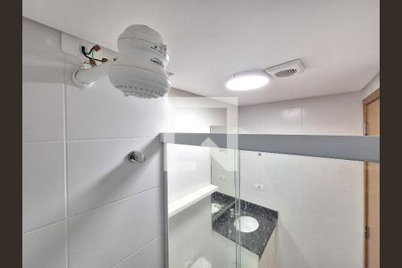 Banheiro de apartamento para alugar com 1 quarto, 28m² em Luz, São Paulo