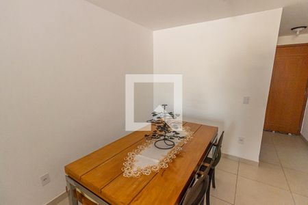 Sala de apartamento para alugar com 2 quartos, 70m² em Bento Ribeiro, Rio de Janeiro