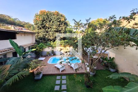 Casa à venda com 470m², 5 quartos e 4 vagas Casa à venda com 470m², 5 quartos e 4 vagasvista da Suíte 3