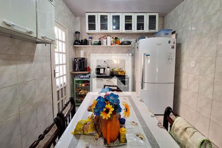 Casa à venda com 470m², 5 quartos e 4 vagas Casa à venda com 470m², 5 quartos e 4 vagasCozinha