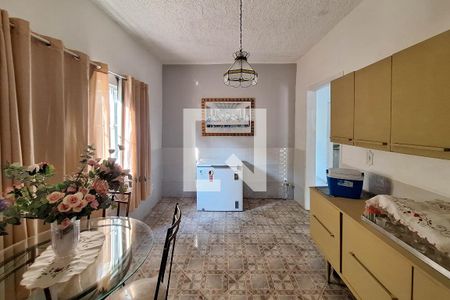 Casa à venda com 470m², 5 quartos e 4 vagas Casa à venda com 470m², 5 quartos e 4 vagasCopa