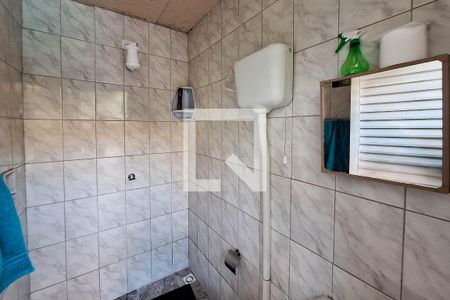 Casa à venda com 470m², 5 quartos e 4 vagas Casa à venda com 470m², 5 quartos e 4 vagasBanheiro de serviço