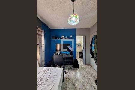 Casa à venda com 470m², 5 quartos e 4 vagas Casa à venda com 470m², 5 quartos e 4 vagasQuarto 2