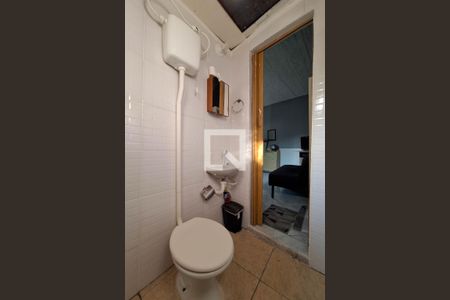 Casa à venda com 470m², 5 quartos e 4 vagas Casa à venda com 470m², 5 quartos e 4 vagasBanheiro da Suíte 1