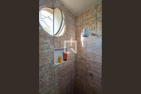 Casa à venda com 470m², 5 quartos e 4 vagas Casa à venda com 470m², 5 quartos e 4 vagasBanheiro Social 2