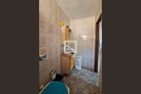 Casa à venda com 470m², 5 quartos e 4 vagas Casa à venda com 470m², 5 quartos e 4 vagasBanheiro da Suíte 3