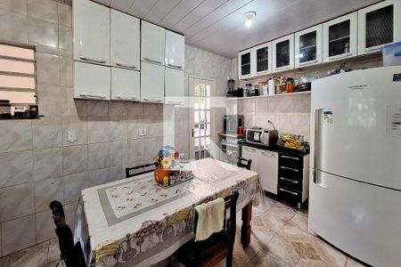 Casa à venda com 470m², 5 quartos e 4 vagas Casa à venda com 470m², 5 quartos e 4 vagasCozinha