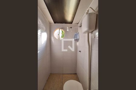 Casa à venda com 470m², 5 quartos e 4 vagas Casa à venda com 470m², 5 quartos e 4 vagasBanheiro da Suíte 1