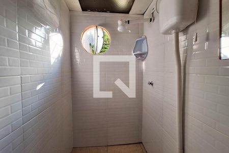 Casa à venda com 470m², 5 quartos e 4 vagas Casa à venda com 470m², 5 quartos e 4 vagasBanheiro da Suíte 1