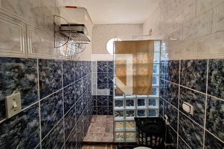 Casa à venda com 470m², 5 quartos e 4 vagas Casa à venda com 470m², 5 quartos e 4 vagasBanheiro da Suíte 2