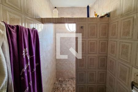 Casa à venda com 470m², 5 quartos e 4 vagas Casa à venda com 470m², 5 quartos e 4 vagasBanheiro da Suíte 3