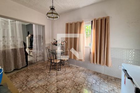 Casa à venda com 470m², 5 quartos e 4 vagas Casa à venda com 470m², 5 quartos e 4 vagasCopa