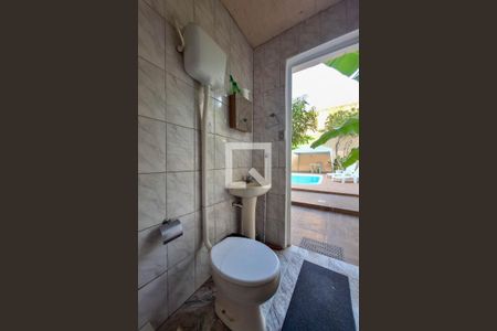 Casa à venda com 470m², 5 quartos e 4 vagas Casa à venda com 470m², 5 quartos e 4 vagasBanheiro de serviço