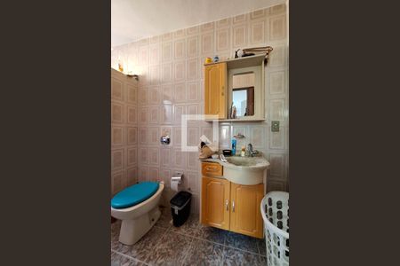 Casa à venda com 470m², 5 quartos e 4 vagas Casa à venda com 470m², 5 quartos e 4 vagasBanheiro da Suíte 3