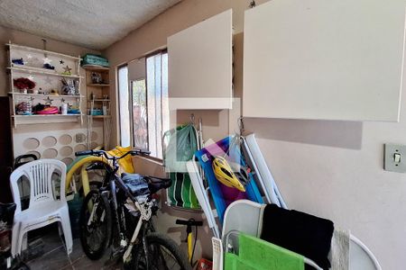 Casa à venda com 470m², 5 quartos e 4 vagas Casa à venda com 470m², 5 quartos e 4 vagasÁrea de Serviço