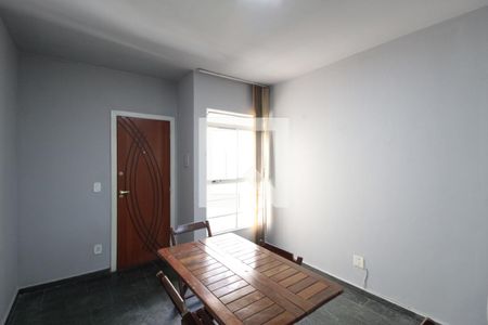 Sala de apartamento para alugar com 2 quartos, 70m² em Indaiá, Belo Horizonte