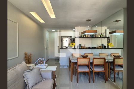 Sala de apartamento para alugar com 3 quartos, 60m² em Vargem Pequena, Rio de Janeiro