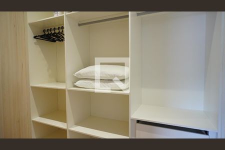 Armário de apartamento para alugar com 1 quarto, 55m² em Saco dos Limões, Florianópolis