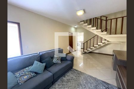 Sala de casa de condomínio à venda com 3 quartos, 154m² em Jardim Carolina, Jundiaí