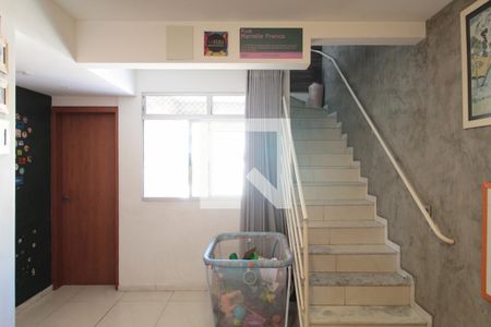 Sala de Estar de apartamento à venda com 2 quartos, 108m² em Ouro Preto, Belo Horizonte