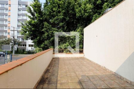 Casa à venda com 3 quartos, 246m² em Passo d’Areia, Porto Alegre