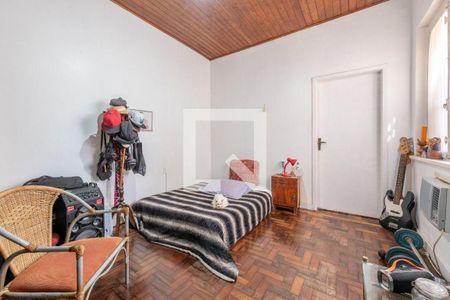 Casa à venda com 3 quartos, 260m² em Petrópolis, Porto Alegre