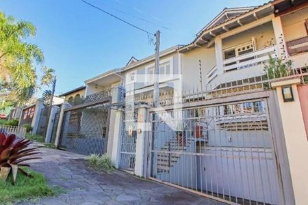 Casa à venda com 4 quartos, 320m² em Chácara das Pedras, Porto Alegre