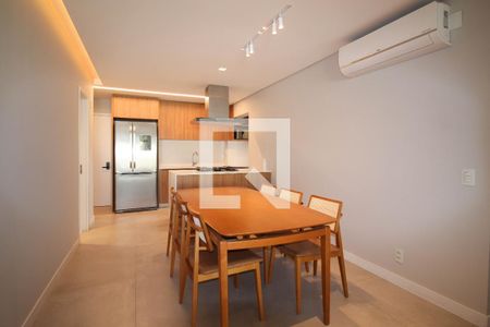 Sala de apartamento para alugar com 3 quartos, 115m² em Indianópolis, São Paulo