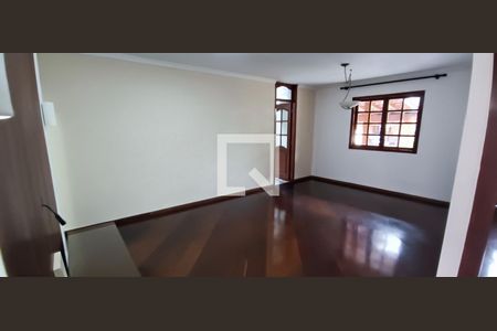 Sala de casa para alugar com 4 quartos, 250m² em Chacara Nossa Senhora do Bom Conselho, São Paulo