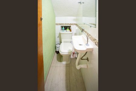 lavabo de casa para alugar com 3 quartos, 150m² em Piraporinha, Diadema