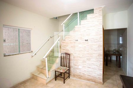 Sala de casa à venda com 3 quartos, 150m² em Piraporinha, Diadema