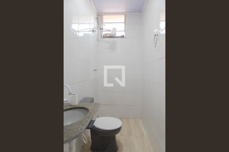 Banheiro de casa para alugar com 2 quartos, 50m² em Vila Barros, Guarulhos