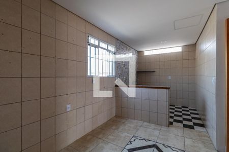 Sala de casa para alugar com 2 quartos, 400m² em Vila Rosaria, São Paulo