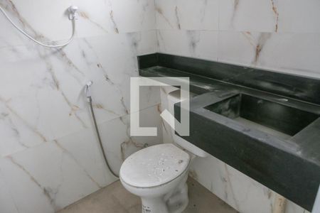 Banheiro de kitnet/studio à venda com 1 quarto, 18m² em Vila Romana, São Paulo