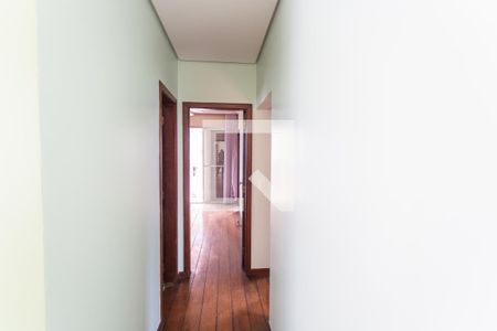 Corredor de apartamento à venda com 3 quartos, 132m² em Silveira, Belo Horizonte