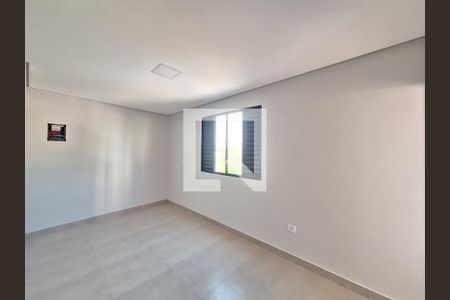 Quarto/cozinha  de kitnet/studio para alugar com 1 quarto, 18m² em Vila Romana, São Paulo