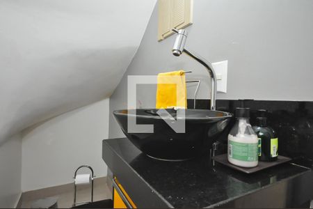 Lavabo de casa para alugar com 2 quartos, 90m² em Jardim Kuabara, Taboão da Serra