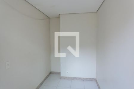 Casa de condomínio à venda com 524m², 4 quartos e 4 vagas Casa de condomínio à venda com 524m², 4 quartos e 4 vagasQuarto de Serviço