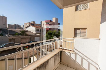 Varanda Sala de apartamento para alugar com 2 quartos, 73m² em Santa Mônica, Uberlândia